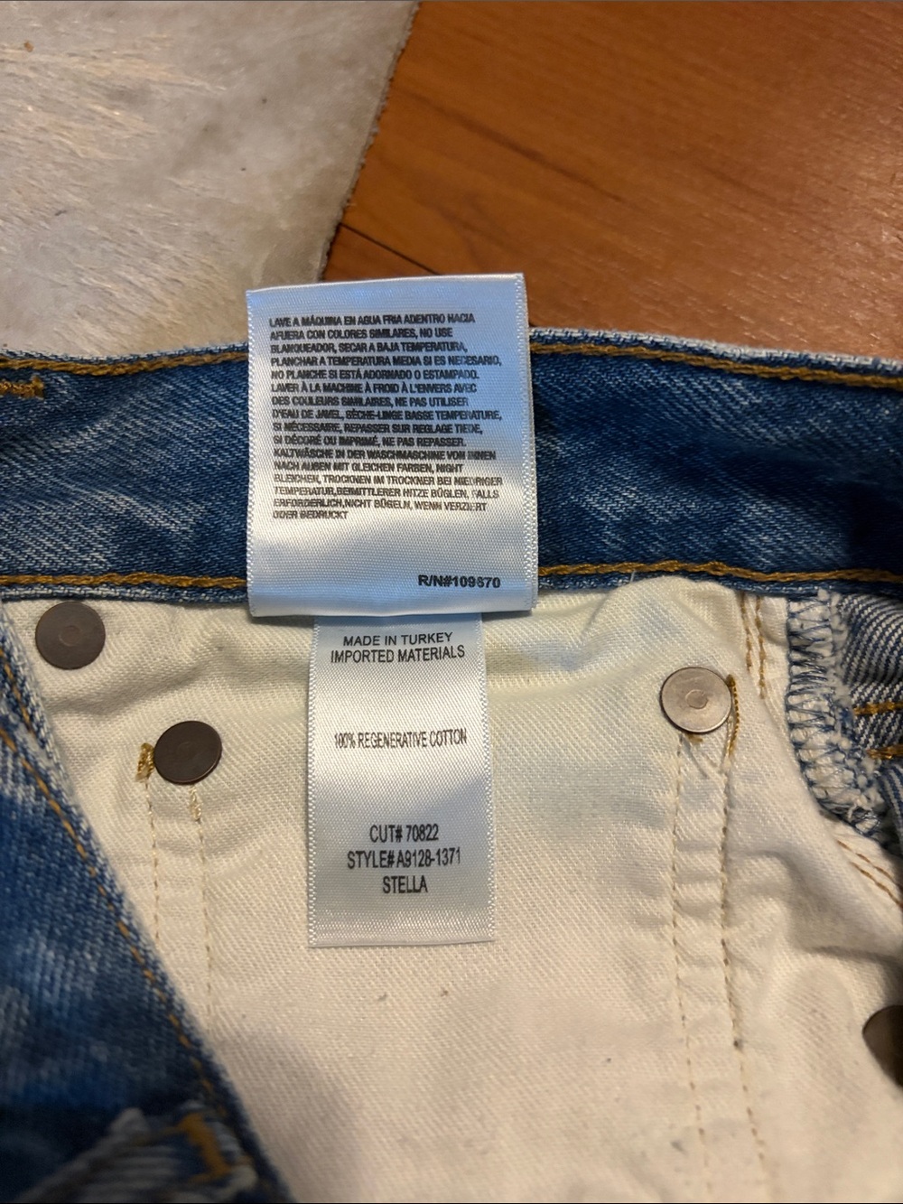 Agolde Light Blue High-Rise Jean Shorts - Picture 5 of 5